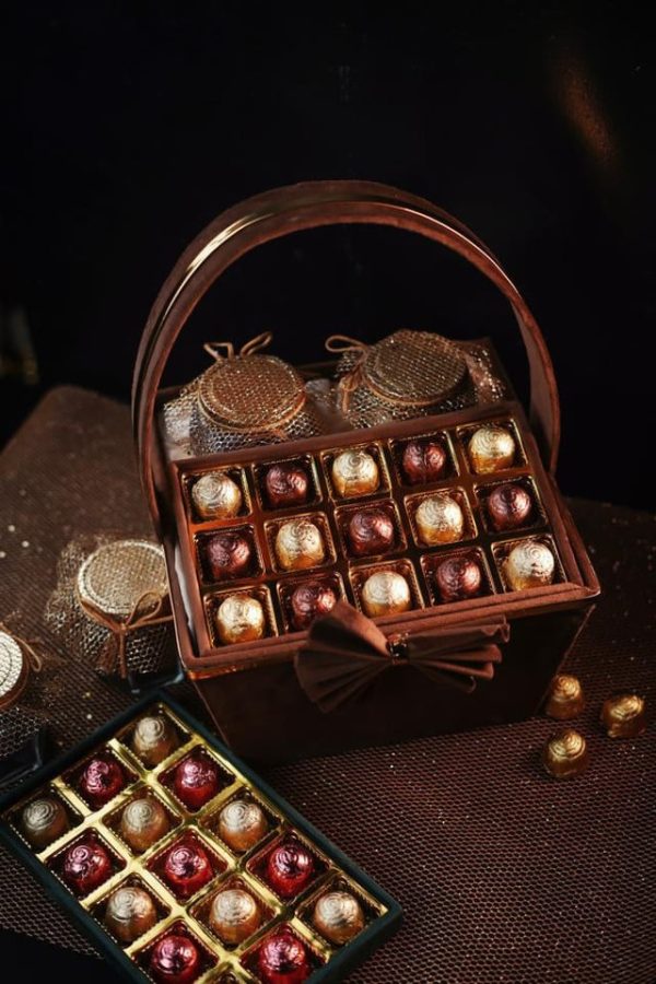 Rihas Velvet Gourmet Delight Basket - Image 2