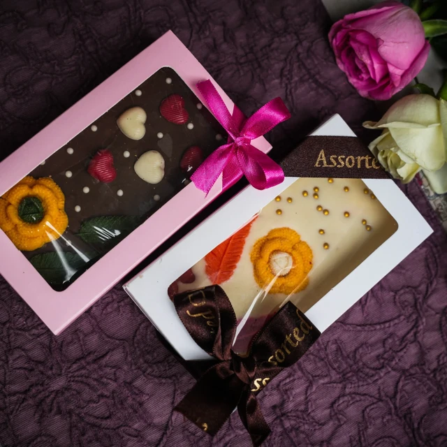 Buy Now Temptation Dark & White Elegance Bar