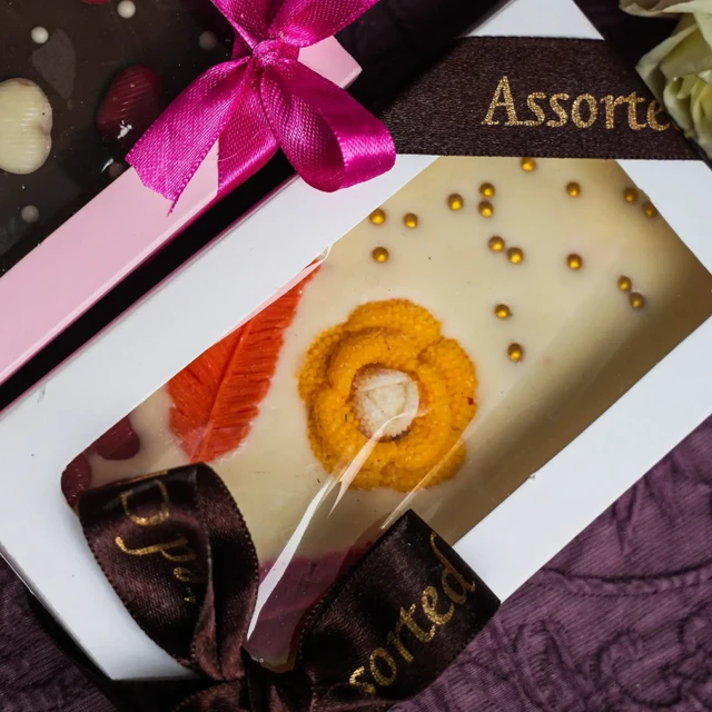 Buy Now Temptation Dark & White Elegance Bar - Image 3