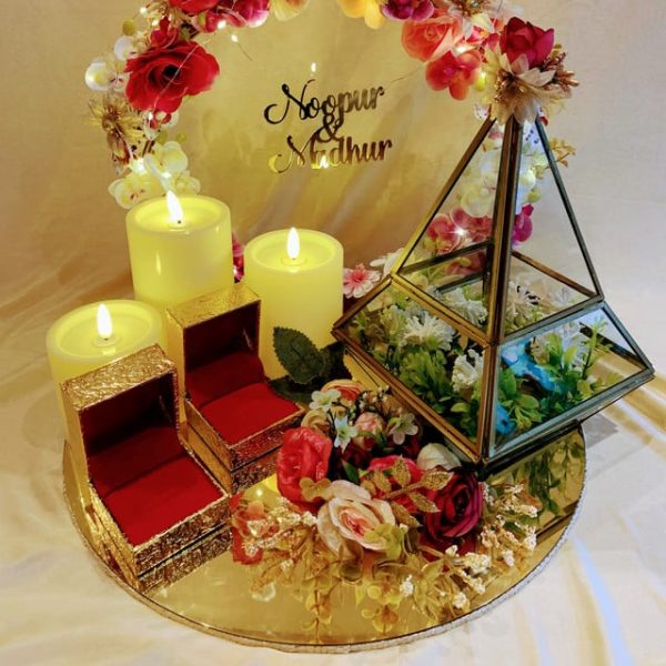 Acrylic Engagement Ring Platter - Image 3